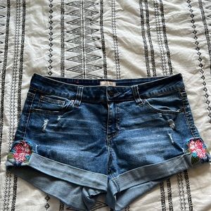 Flower embroidered jean shorts
